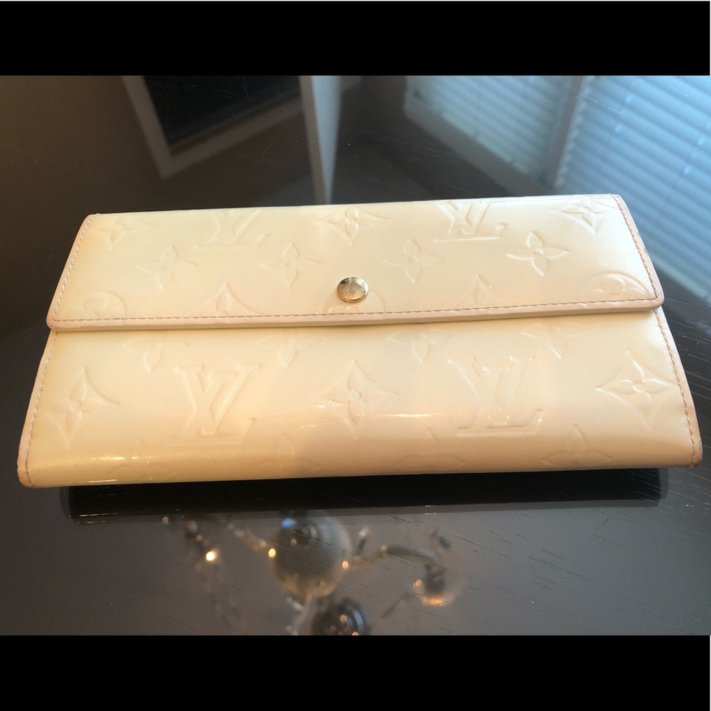 Louis Vuitton Vernis Sarah Continental wallet